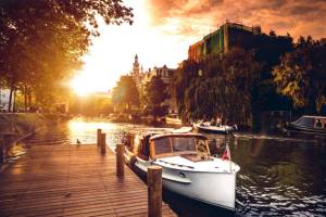 a small boat in a body of water